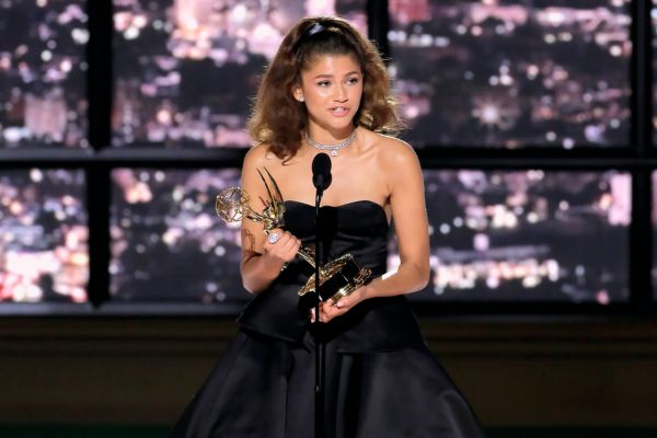 Zendaya gewinnt bei den Emmy Awards 2022
