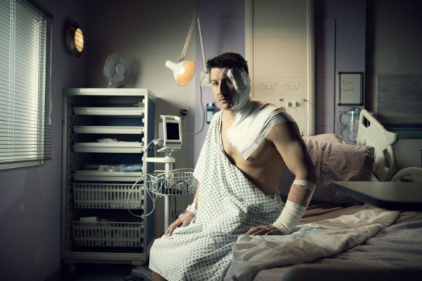 Coronation Street: Ryan wird Opfer eines Säureangriffs