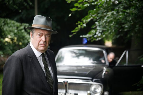 Roger Allam als DI Fred Thursday in Endeavour.