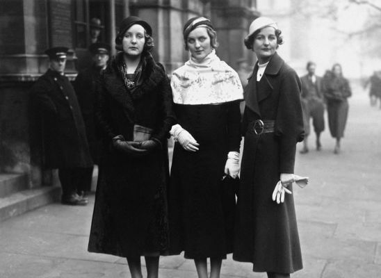 Die Mitford Sisters, mit Diana in der Mitte