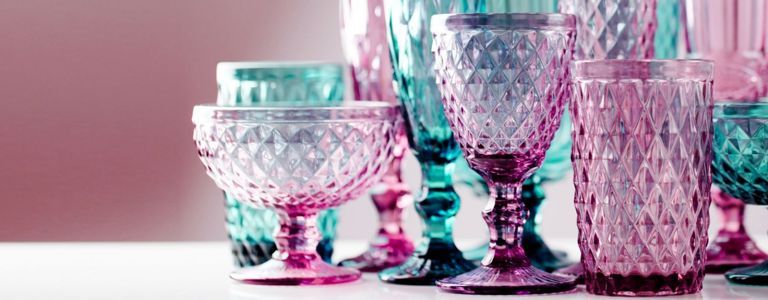 Glamouröse Glaswaren, die Ihr Tischdisplay aufwerten