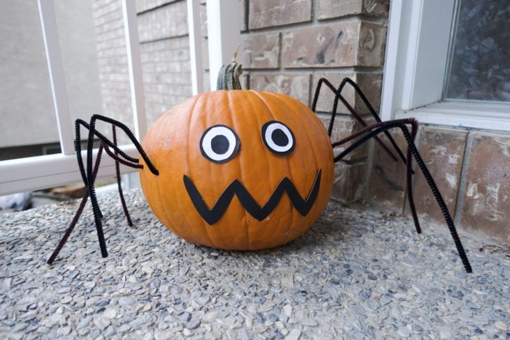 Spinnenkürbis Halloween Basteln