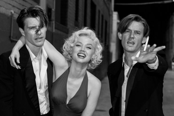 Hatte Marilyn Monroe Romanzen mit Charlie Chaplin Jr. und Edward G. Robinson Jr.?