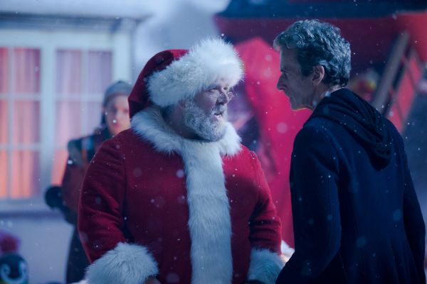 Nick Frost als Weihnachtsmann und Peter Capaldi als Doctor Who in Doctor Who