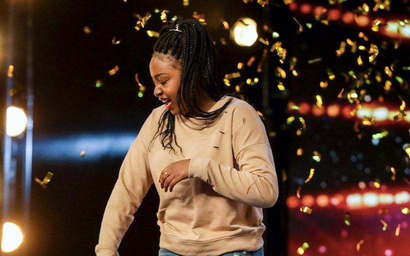 Simon Cowells Golden Buzzer-Act Sarah Ikumu geht direkt ins britische Got Talent-Live-Halbfinale