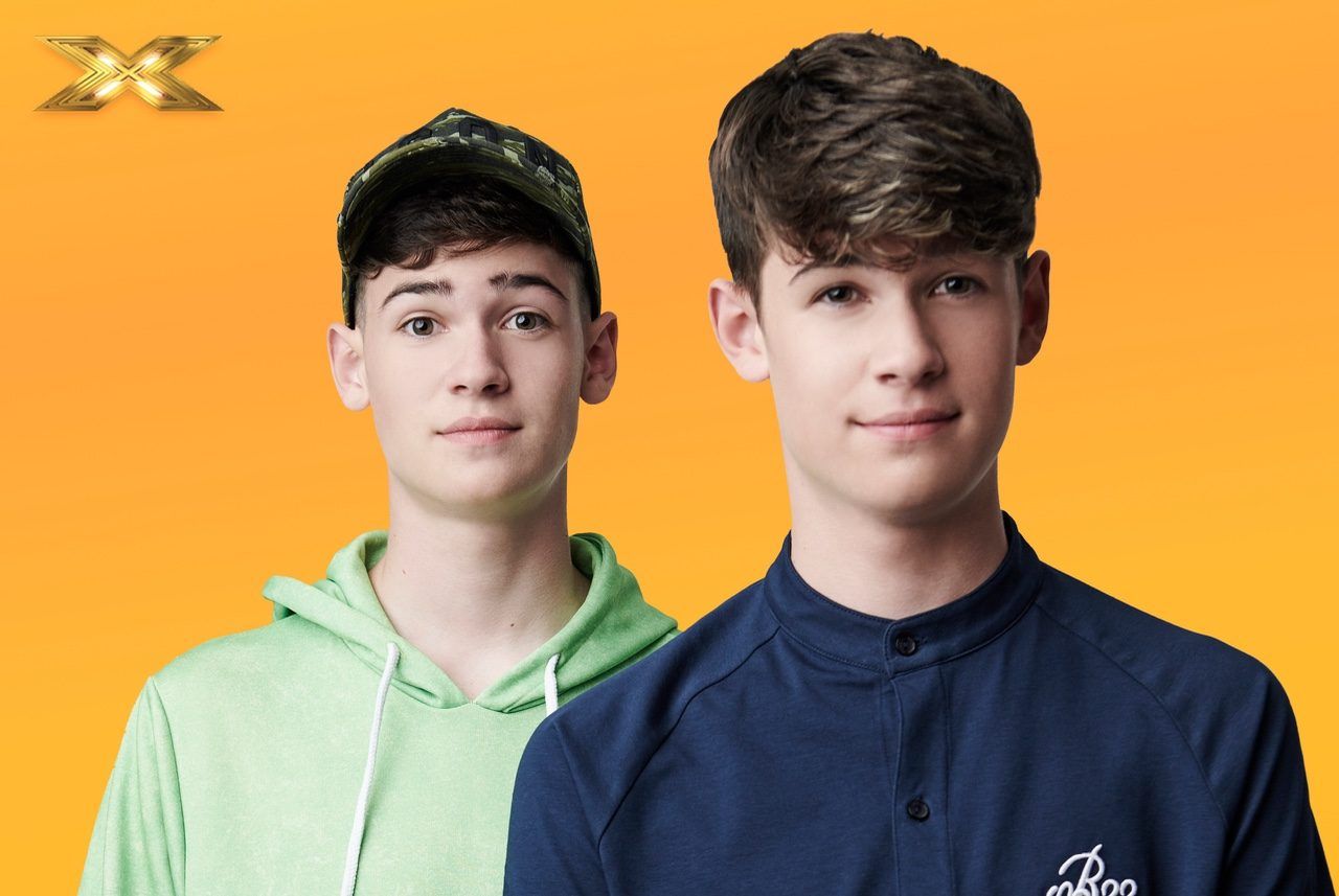 Treffen Sie Max und Harvey – die Social-Media-Stars wurden zu CBBC-Moderatoren, die bei The X Factor: Celebrity antreten